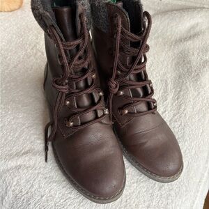 Storm by Cougar ‘Julia’ Brown Lace-Up Women's Boots size 8